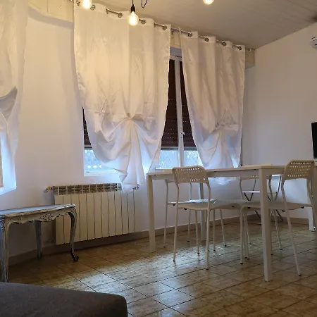 Via Mercede 34 Small Apartamento *